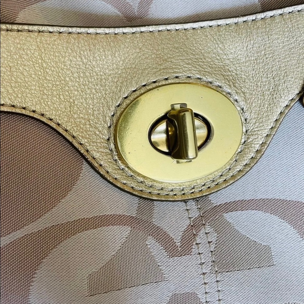 Coach handbag/satchel - Picture 5 of 10